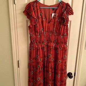 Festive evening dress perfect for early fall!